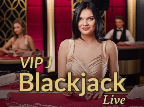 谷爱凌晒滑雪合影，与哈里王子、加拿大前总理特鲁多同乘缆车